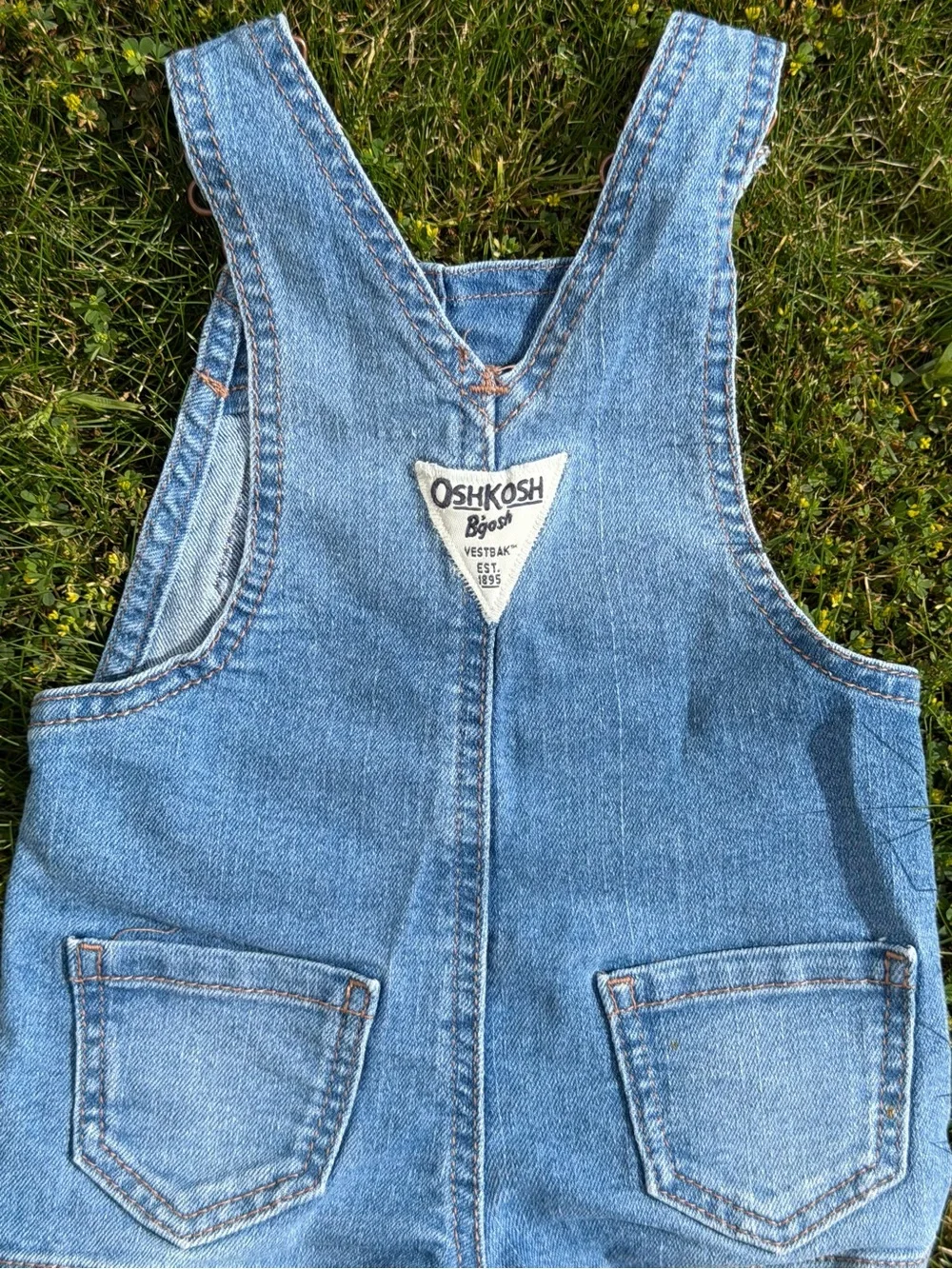 Vintage Y2K OshKosh B'gosh Denim Shortalls Embroidered Flowers Vestbak Size 3M